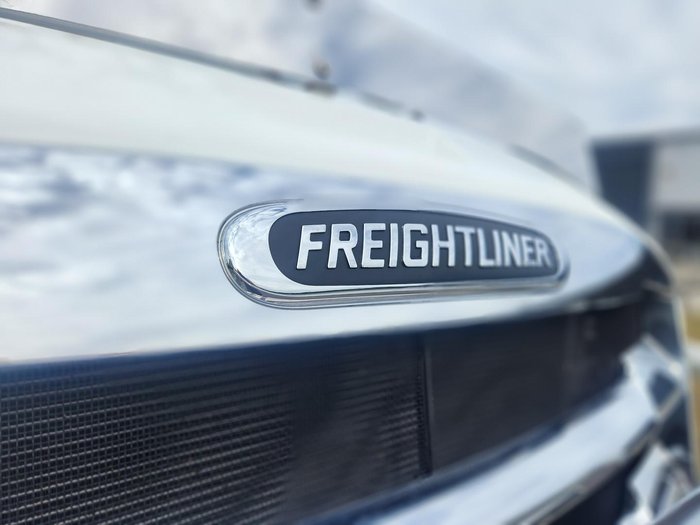 2024 Freightliner Cascadia 126