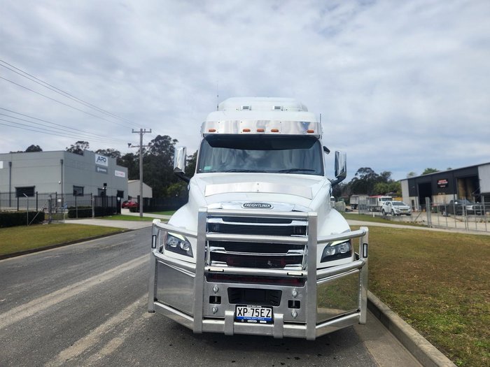 2024 Freightliner Cascadia 126