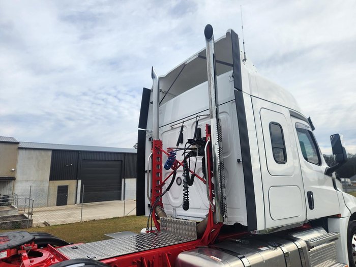 2024 Freightliner Cascadia 126