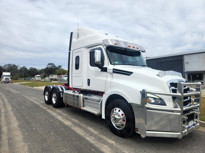 2024 Freightliner Cascadia 126