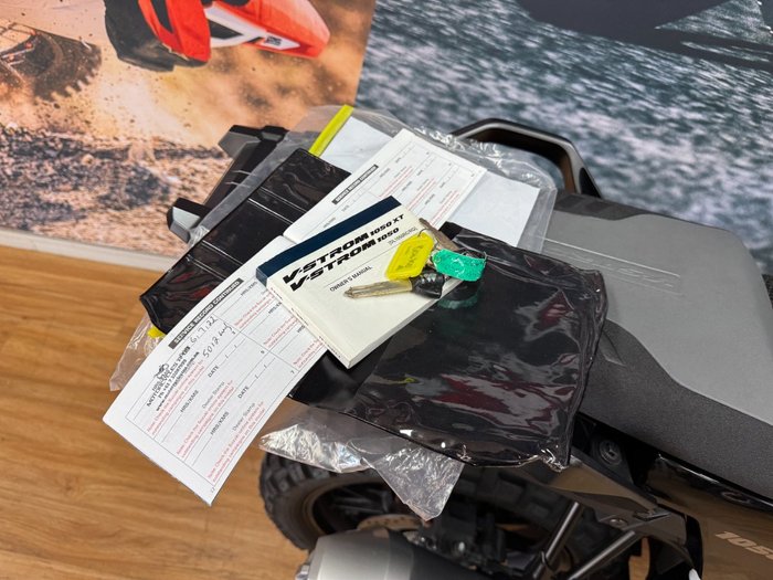 2020 Suzuki V-STROM 1050XT (DL1050RC) Black