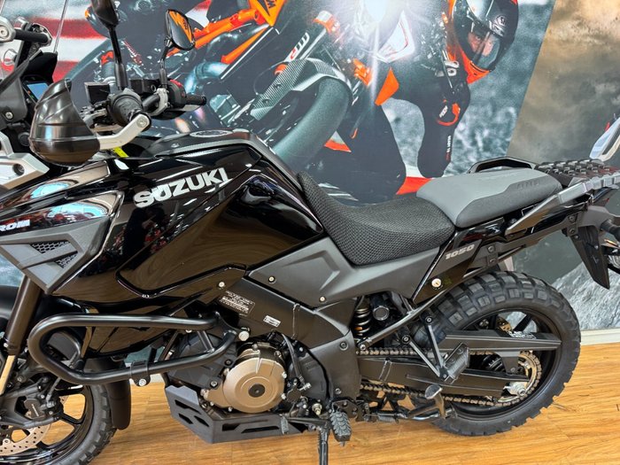 2020 Suzuki V-STROM 1050XT (DL1050RC) Black