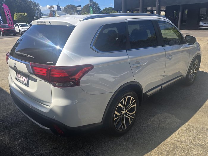 2017 Mitsubishi Outlander LS