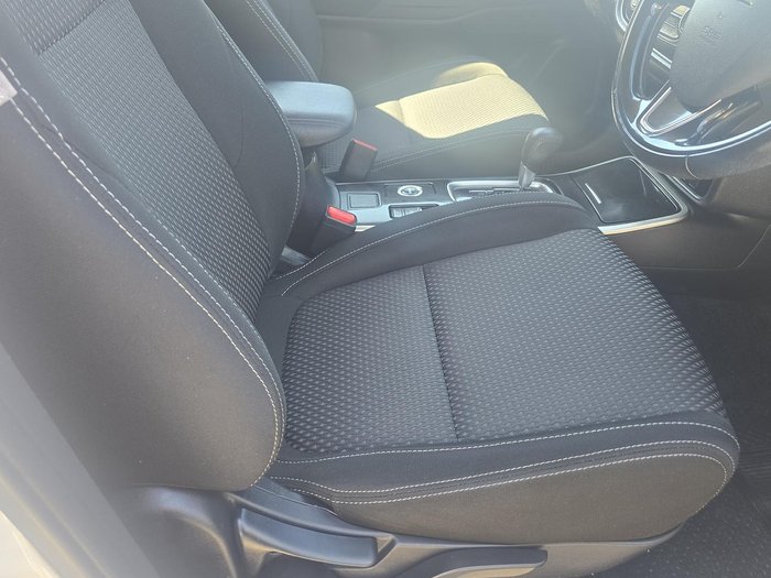 2017 Mitsubishi Outlander LS