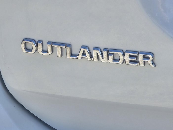 2017 Mitsubishi Outlander LS