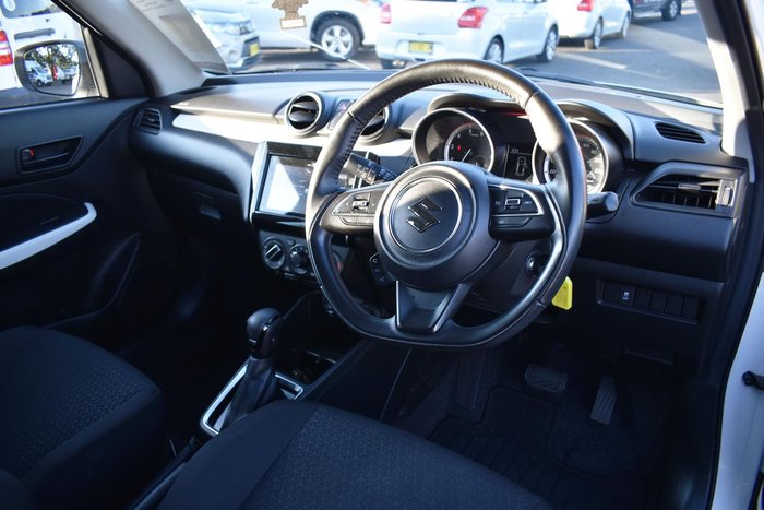 2023 Suzuki Swift GL AZ Series II Pure White