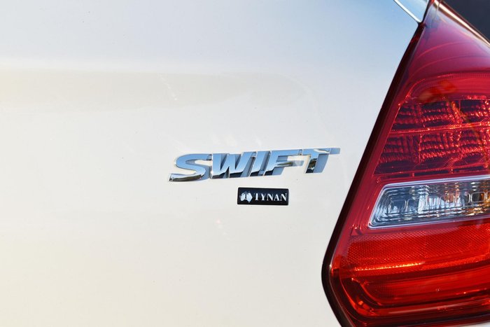 2023 Suzuki Swift GL AZ Series II Pure White
