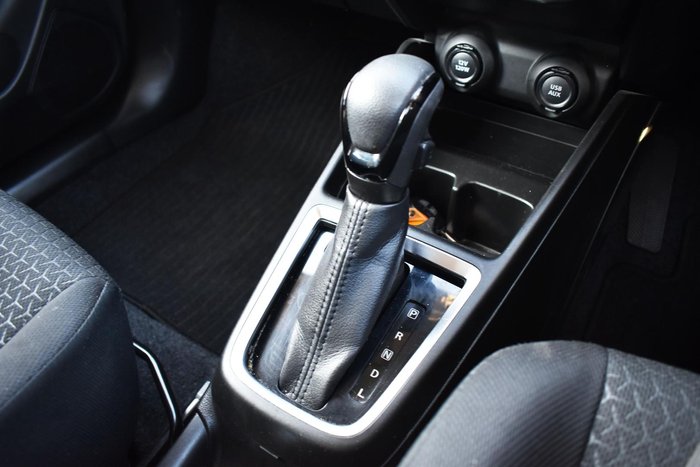 2023 Suzuki Swift GL AZ Series II Pure White