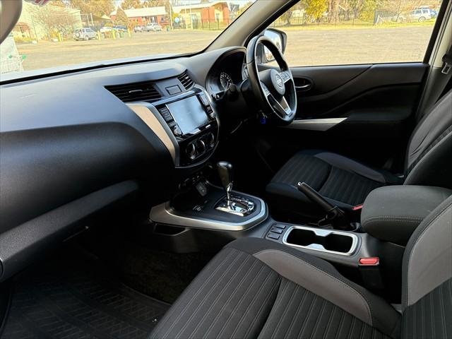 2021 Nissan Navara ST