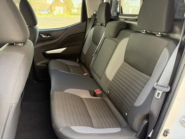 2021 Nissan Navara ST