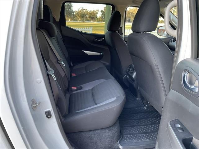 2021 Nissan Navara ST