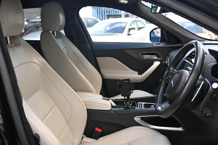 2016 Jaguar F-PACE 30d First Edition