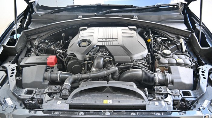 2016 Jaguar F-PACE 30d First Edition