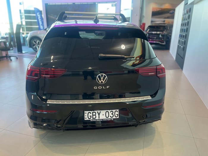 2025 Volkswagen Golf 110TSI R-Line