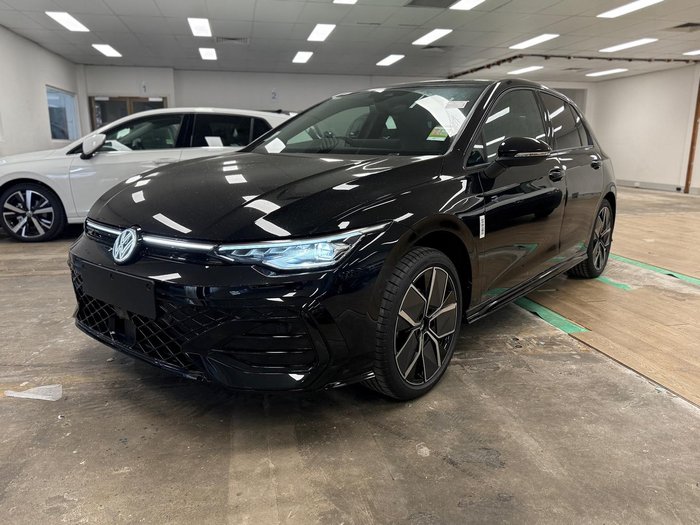 2025 Volkswagen Golf 110TSI R-Line