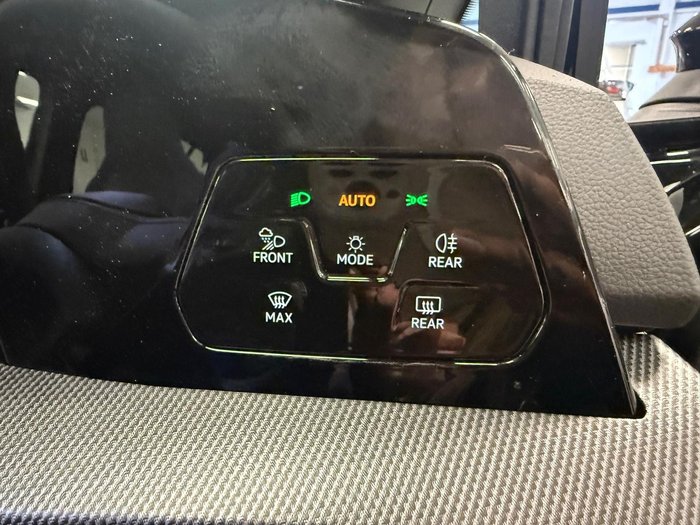 2025 Volkswagen Golf 110TSI R-Line