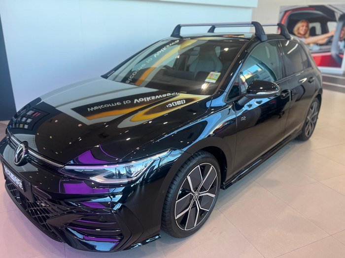 2025 Volkswagen Golf 110TSI R-Line