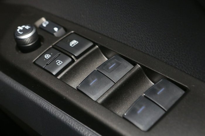 2023 Toyota Camry SX