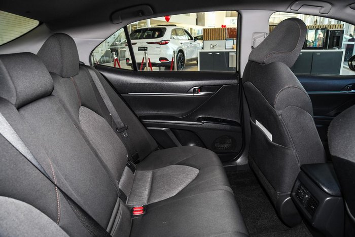 2018 Toyota Camry Ascent Sport AXVH71R Silver Pearl