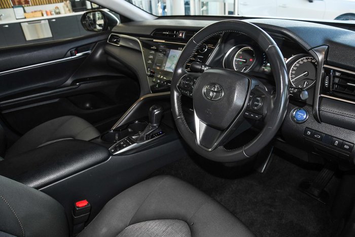2018 Toyota Camry Ascent Sport AXVH71R Silver Pearl