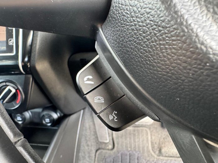 2023 Suzuki Swift GL Plus AZ Series II Pure White