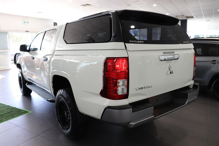 2024 Mitsubishi Triton GLX+