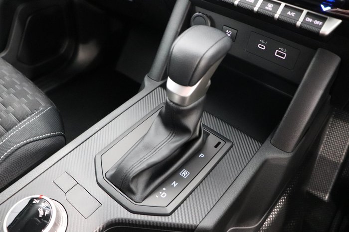 2024 Mitsubishi Triton GLX+