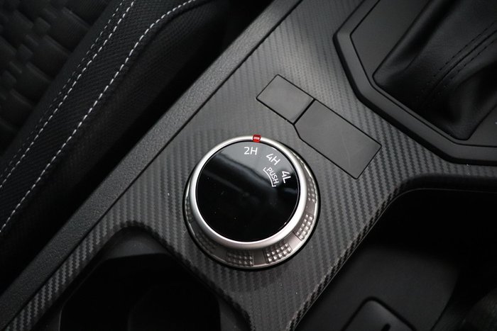 2024 Mitsubishi Triton GLX+