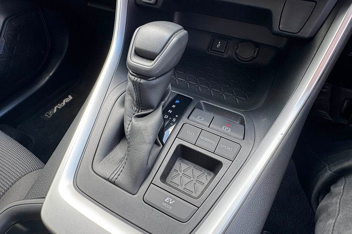 2021 Toyota RAV4 GX