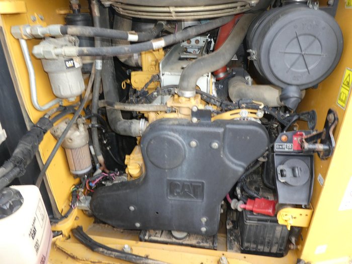 2018 Caterpillar 299D2 Xhp YELLOW