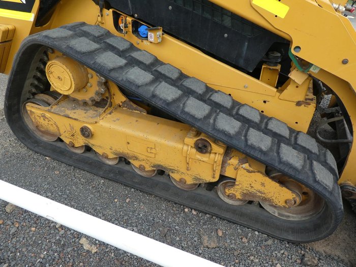 2018 Caterpillar 299D2 Xhp YELLOW