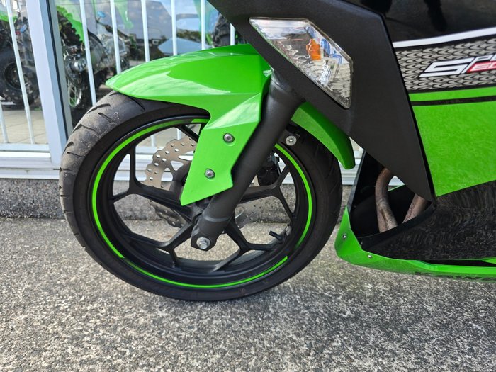 2013 Kawasaki NINJA 300