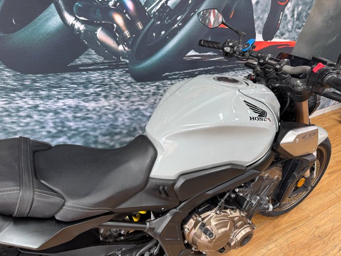2021 Honda CB650R GREY