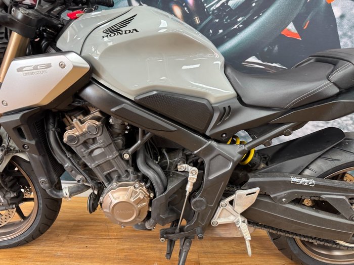 2021 Honda CB650R GREY