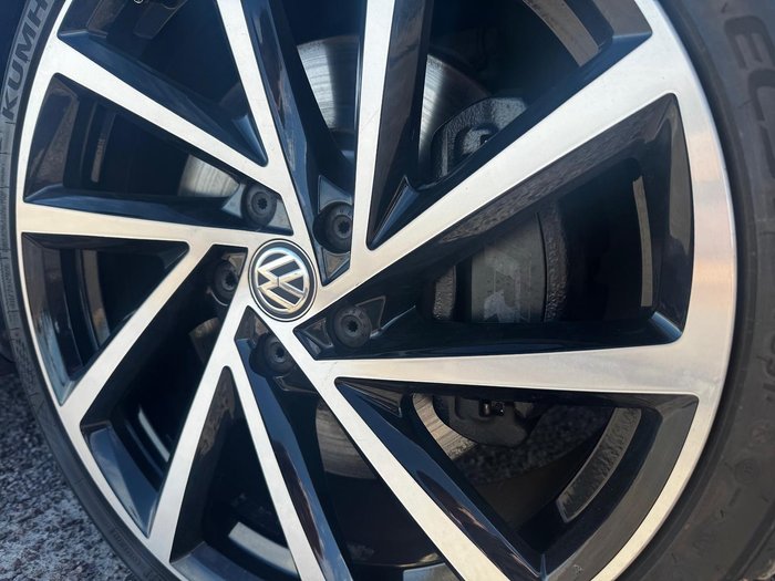 2018 Volkswagen Golf R