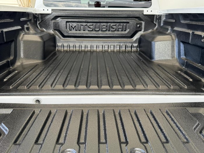 2024 Mitsubishi Triton GLS