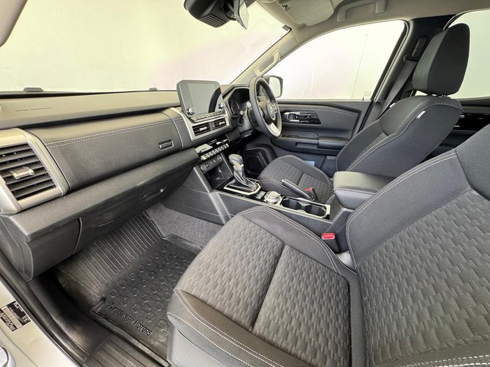 2024 Mitsubishi Triton GLS