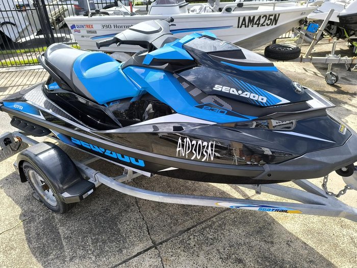 2018 SEA-DOO GTR 230