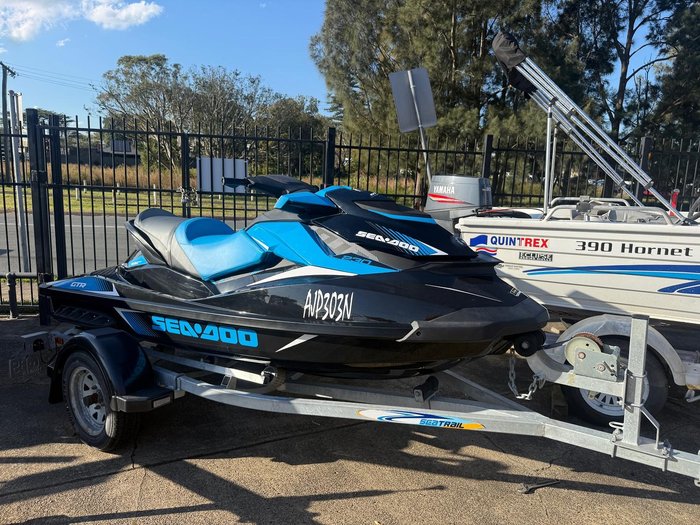 2018 SEA-DOO GTR 230