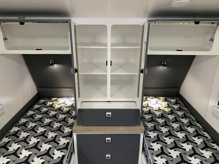 2024 Design RV Crx Semi Off Road Van 1-1, 18'8''