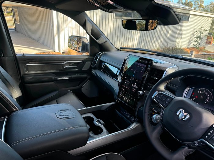 2025 RAM 1500 Laramie Sport Hurricane SO RamBox