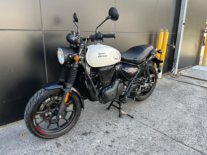 2023 Royal Enfield Hunter 350 Hunter White
