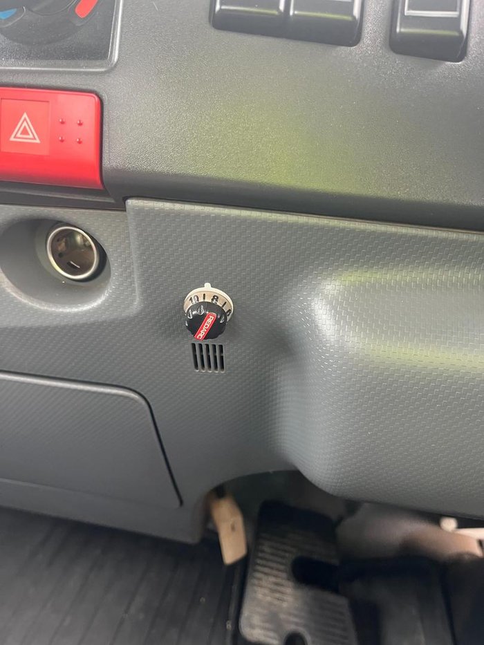 2020 Isuzu Nlr 45-150 Nlr 45-150 Amt Swb Traypack