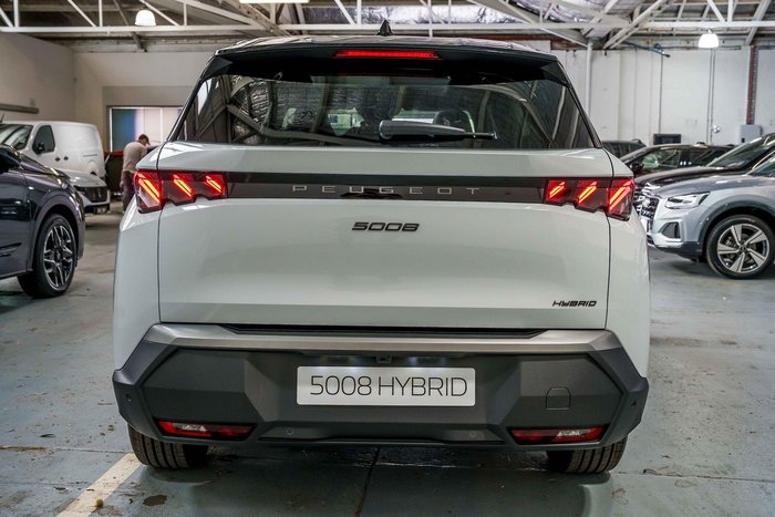 2025 Peugeot 5008 GT Premium Hybrid