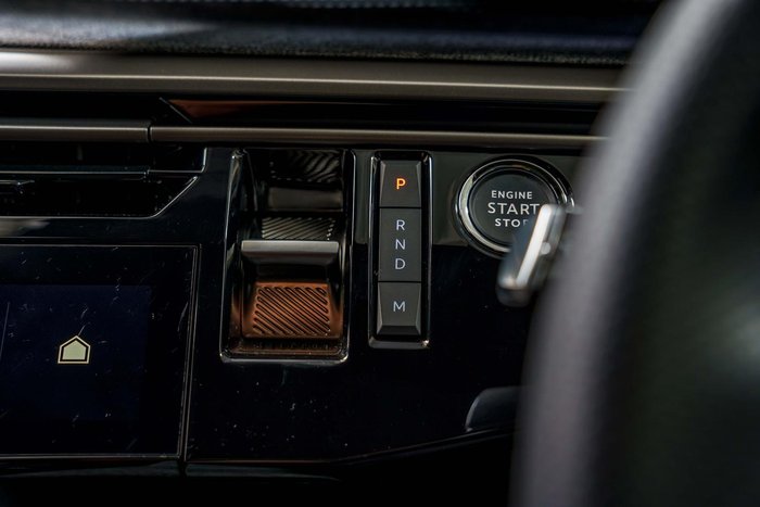 2025 Peugeot 5008 GT Premium Hybrid