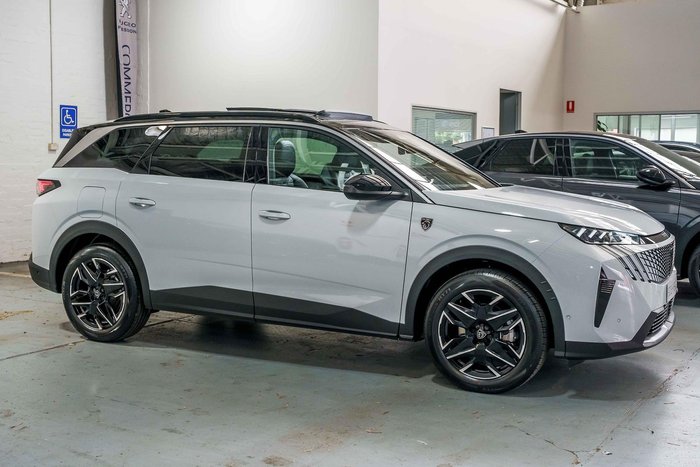2025 Peugeot 5008 GT Premium Hybrid P74 MY25 Okenite White