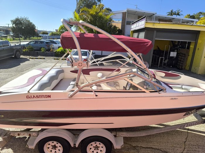 2006 Glastron SX 195