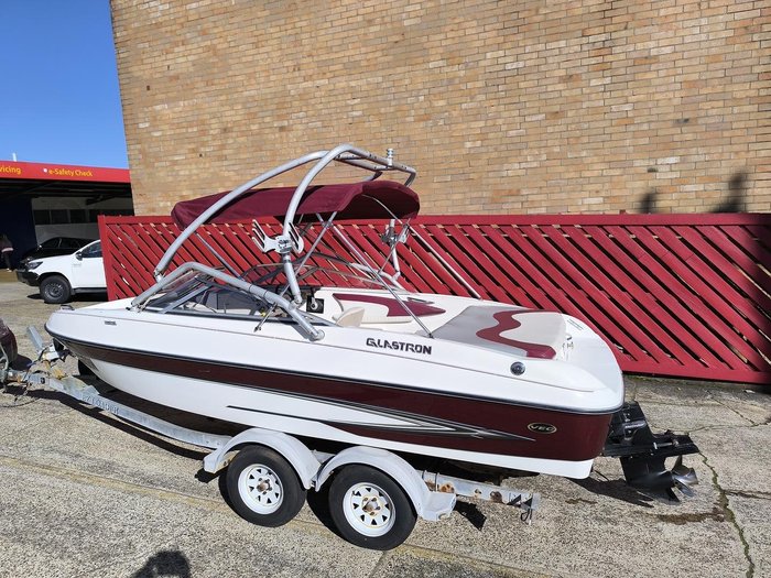 2006 Glastron SX 195