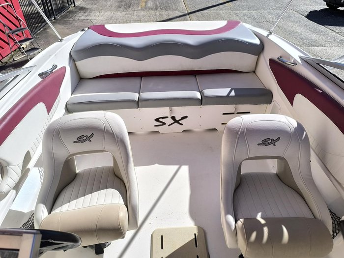 2006 Glastron SX 195