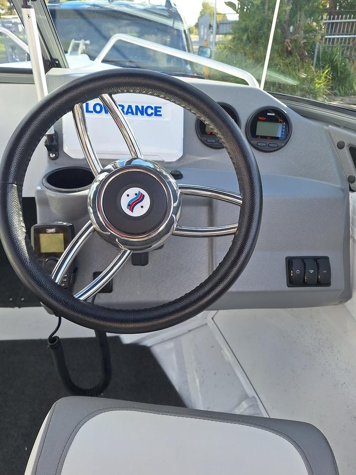 2023 QUINTREX 430 Fishabout Pro